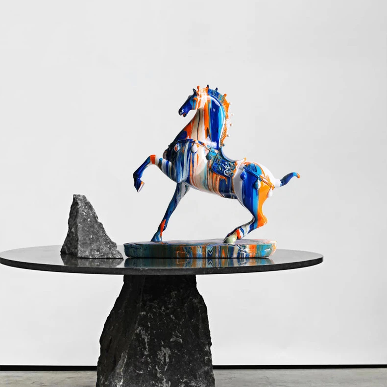 Harz-Pferdefigur Mit Geflochtener Mähne – Symbolisiert Erfolg & Ist Perfekt Für Büro, Wohnzimmer Oder Als Geschenk