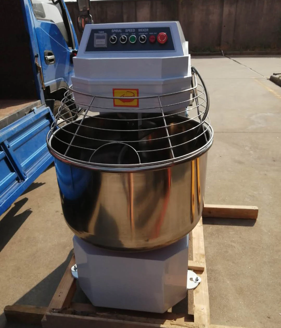 Commercial Bakery Heavy Duty Bread Dough Kneading Mixer Flour Dough Kneading Machine Dough Mixer