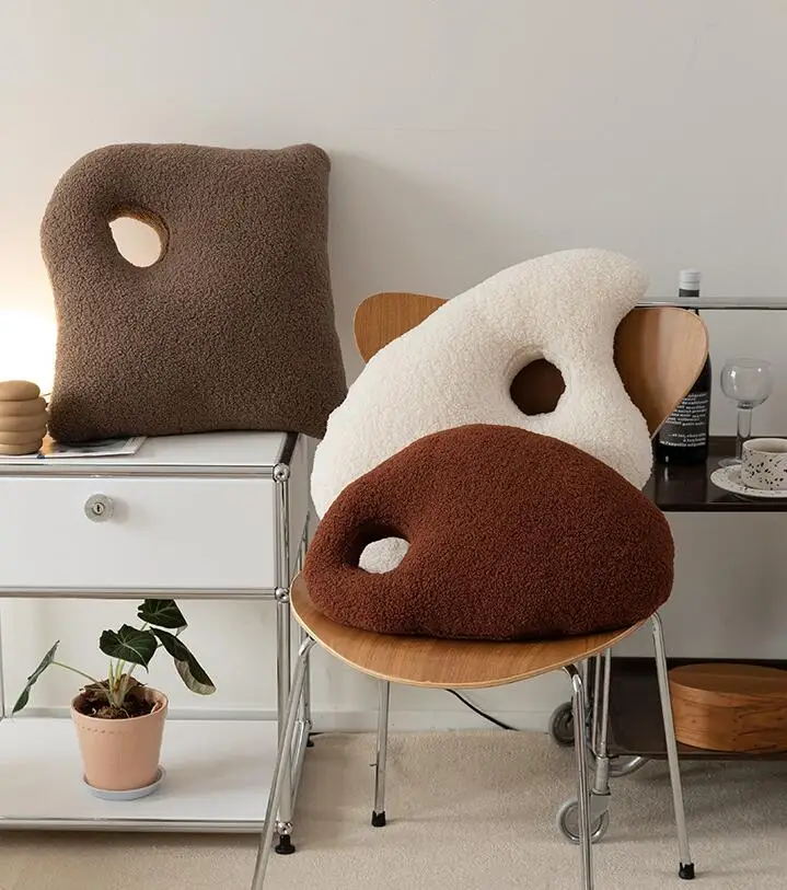Sierkussens met geometrische vormen, designkussens in diverse kleuren, decoratieve kussens, pluche kussens_voghion.com
