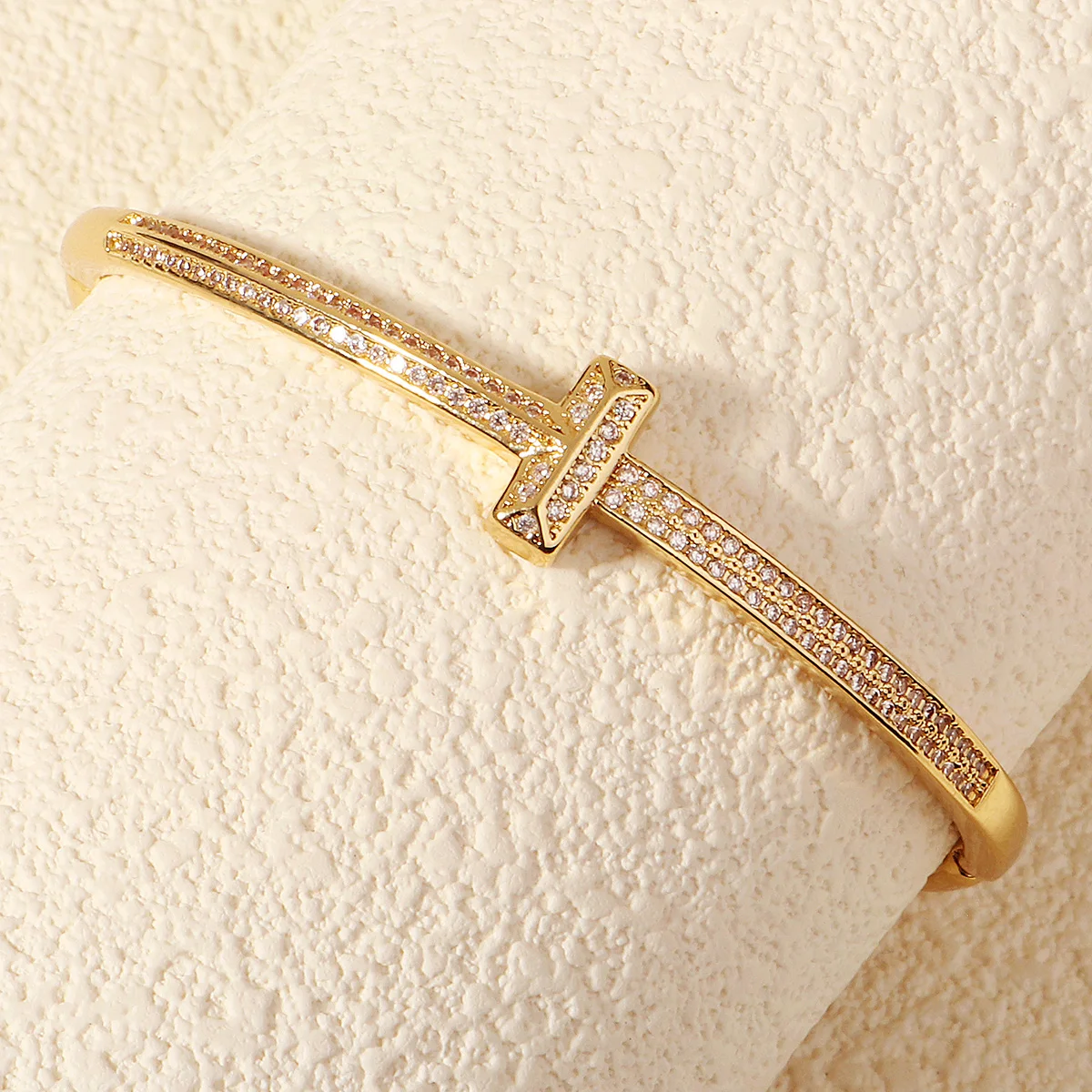 Irregular Copper Gold Plated With Zircon Hollow Bracelet Wedding Bride Bracelet for Women