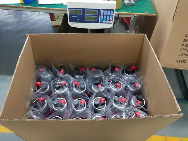 Tomatodo de plástico PET para agua fría. Capacidad 720 ml. - Grupo Coensa