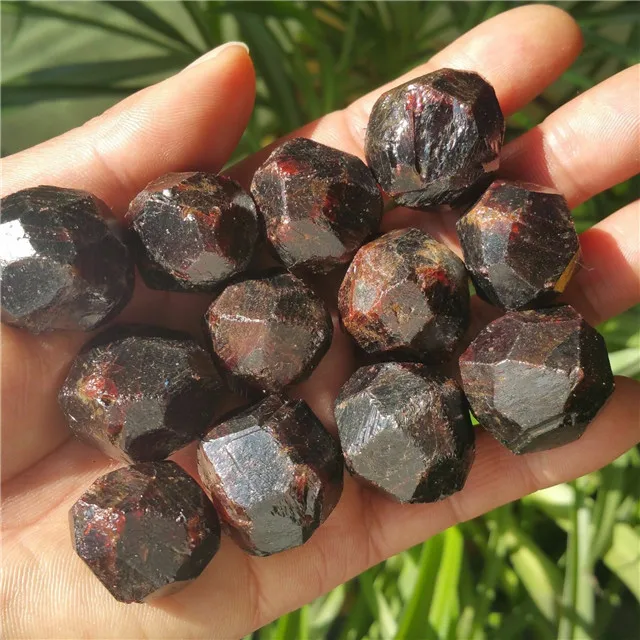 Natural Dark Red Garnet Crystal Rough Stone For Home Decoration