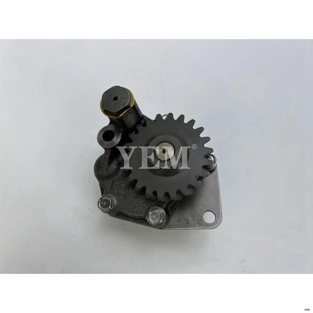 4TN100 Oil Pump 119000-32001 for Yanmar