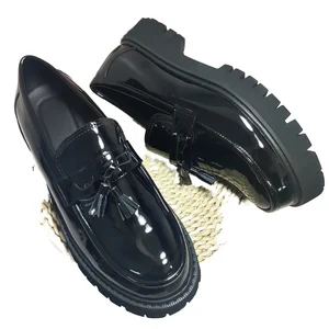 Men's Dress Shoes Thick Sole Tassels Black White Slip-On Loafer for Wedding Handsome Classy for Spring Summer Autumn Seasons
