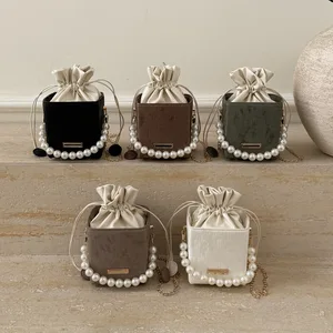 2026 New Fashion French Style Shoulder Hand Pearl Chain Bag Distinctive Crossbody Women's Bag