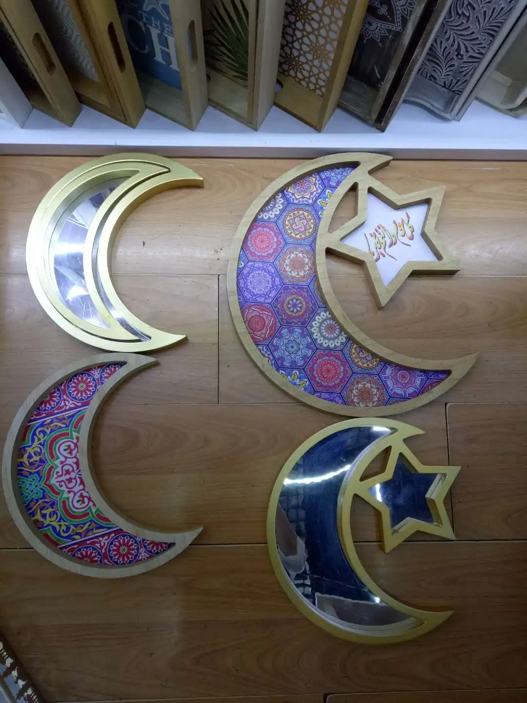 Croissant De Lune En Bois Rustique Avec Plateau étoile - Décoration Eid/Islamique