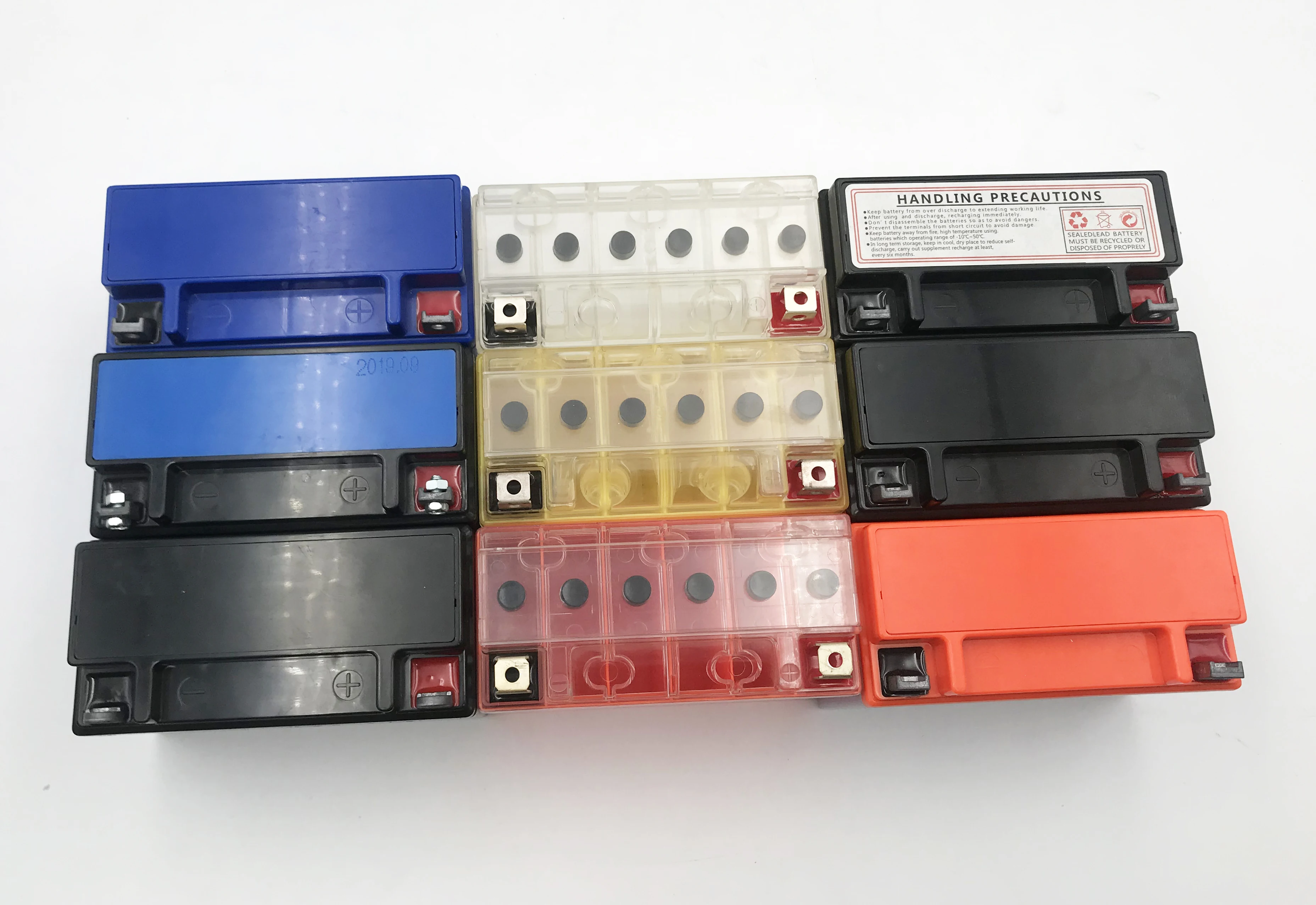 Guangdong 12N6.5-BS герметичная свинцово-кислотная батарея для запуска мотоцикла, заводская цена