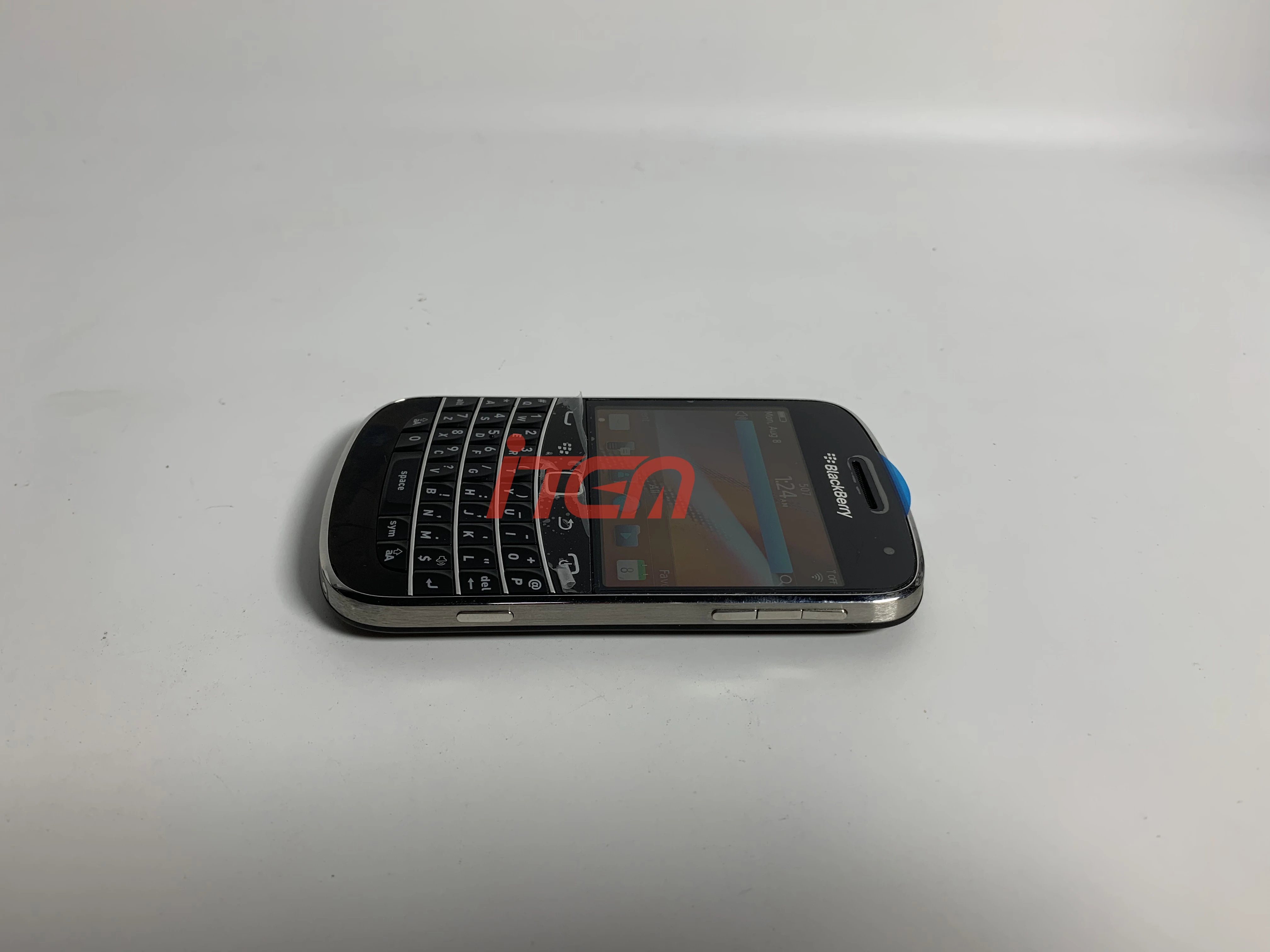 Wholesale Original Unlocked 99% New Cheap Feature Phone for Blackberry Mobile Phones 9900