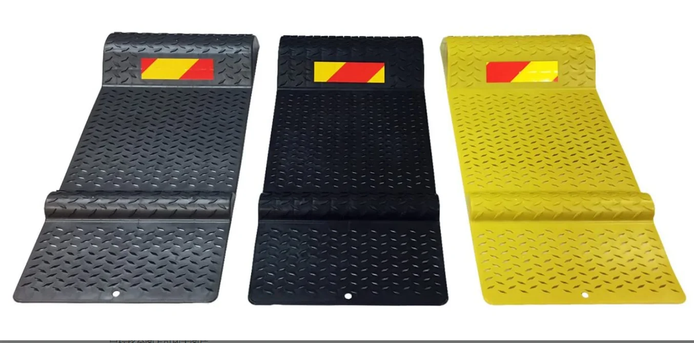 Plastic Car Parking Mat Guides for Garage Vehicles, Antis kid Car Safety Park Aid Car Parking stop Guide Parking Mats