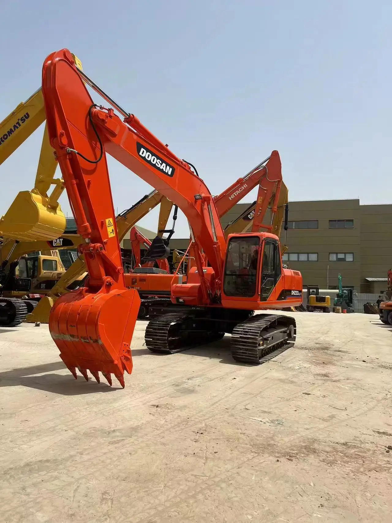 Doosan Used Excavator DH 220lc-7 High-performance Excavator 2020 ...