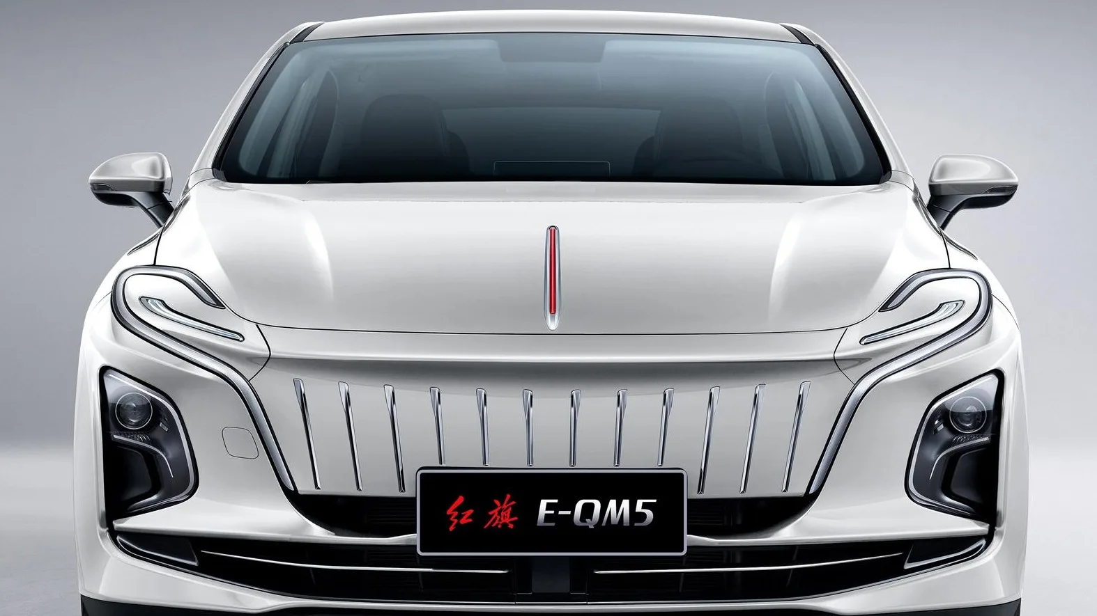 Hongqi e qm5