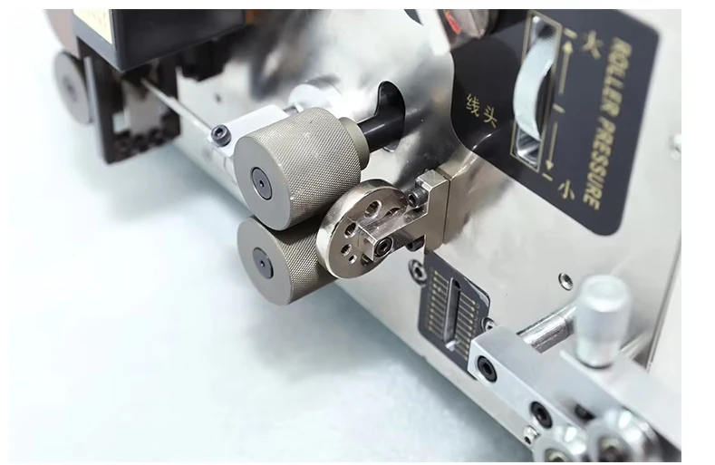 HC-515A Automatic Computer Wire Cutter and Stripper Copper Wire Insulation Removal Machine Wire Cutting and Stripping Machine