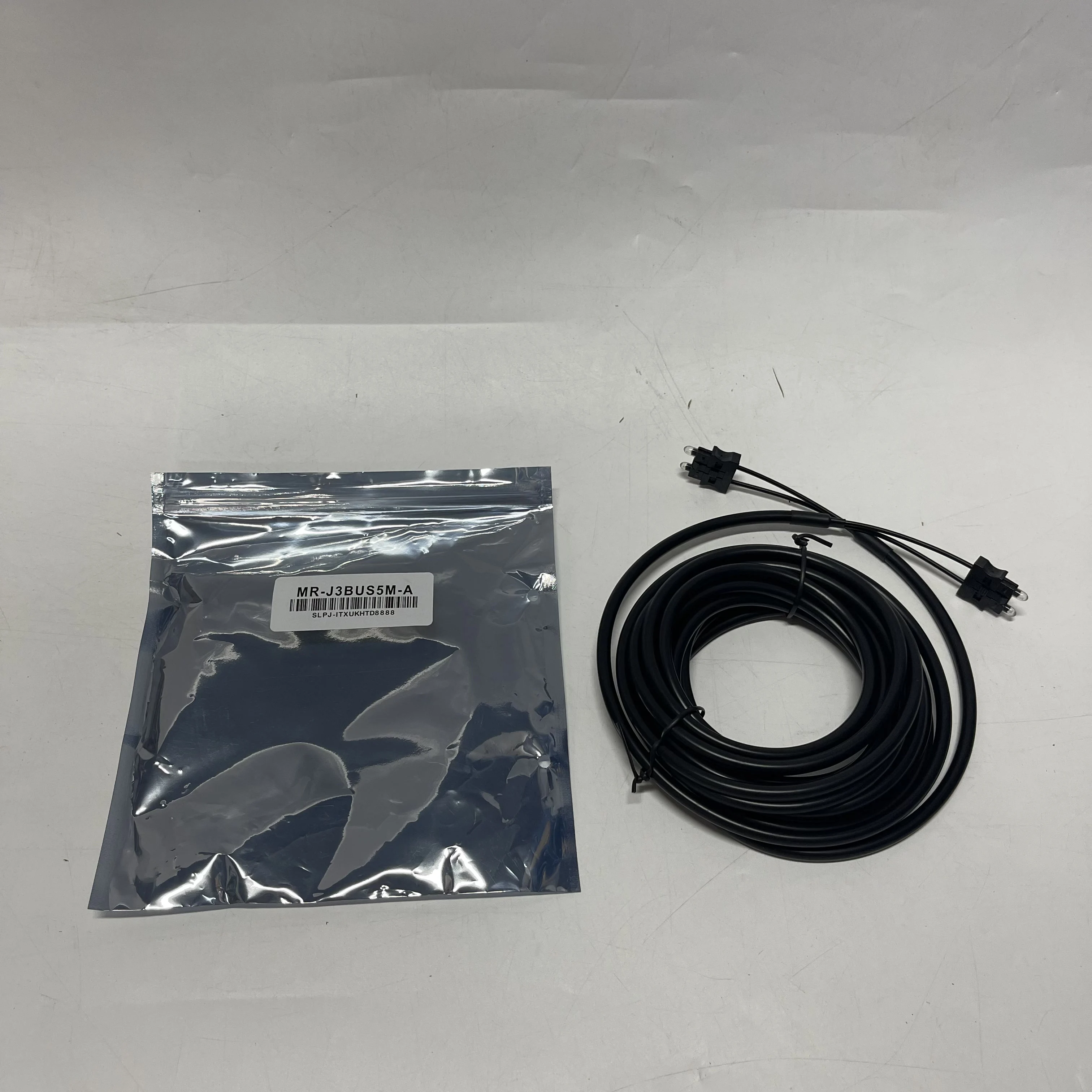 Mitsubishi Servo Bus Cable MR-J3BUS5M-A