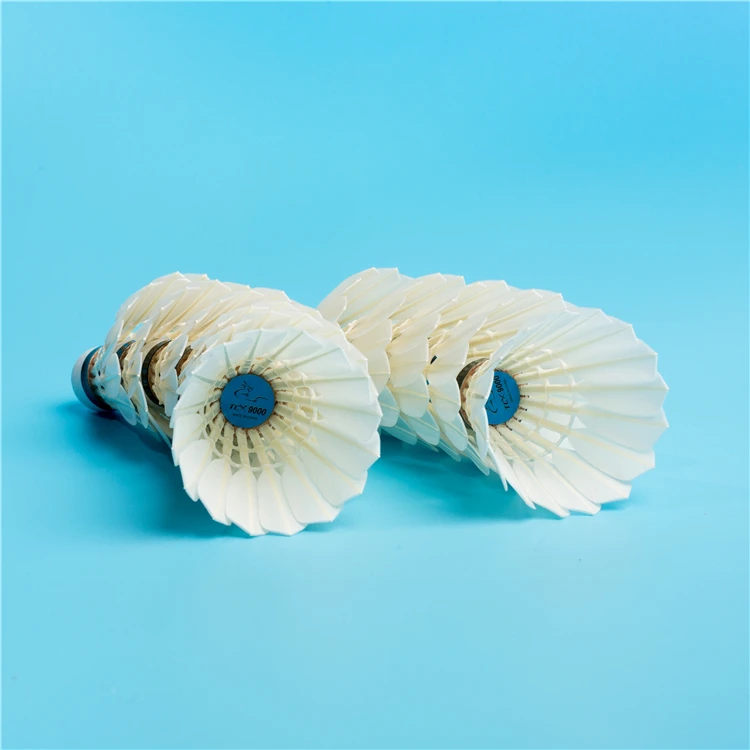 Превосходный завод, оптовая продажа, воланы для бадминтона, свежие перьевые воланы для международного турнира