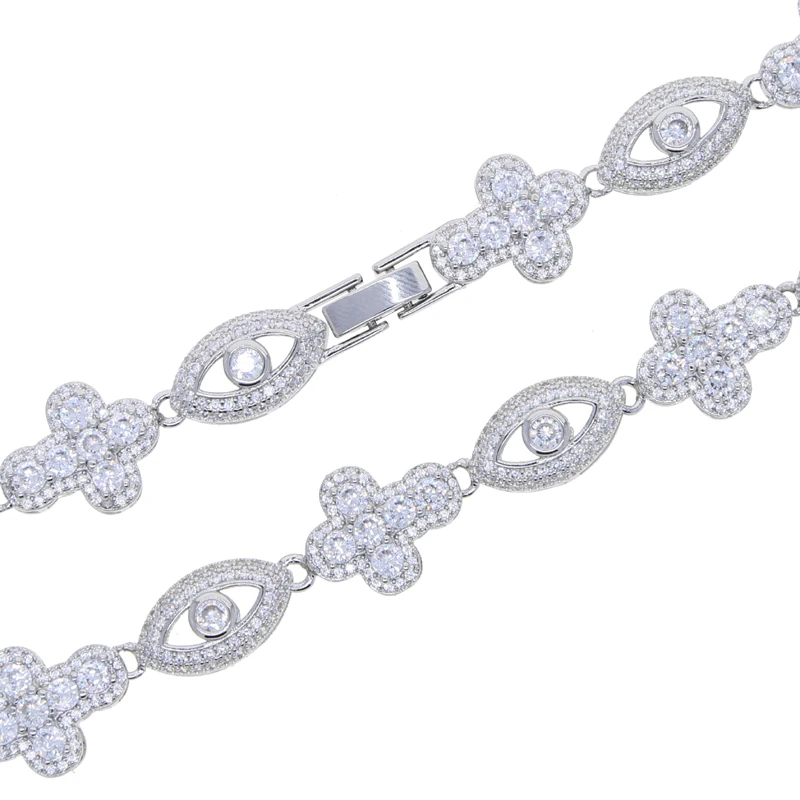 Collana con ciondolo croce e occhio in moissanite stile rapper_voghion.com