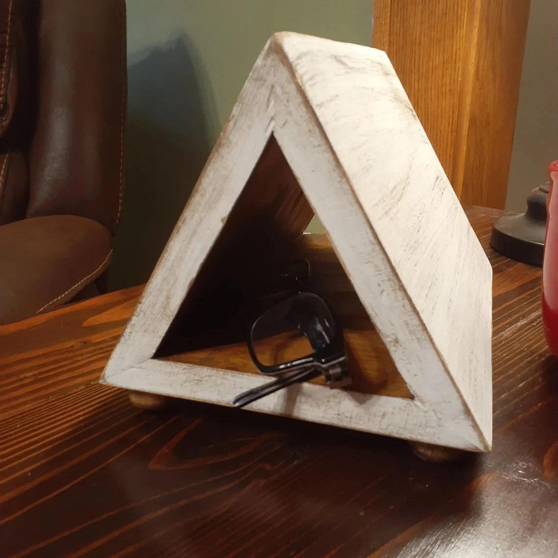 Handmade Wood Triangle Bookmark,Night Book Stand Holder,Wooden Tablet