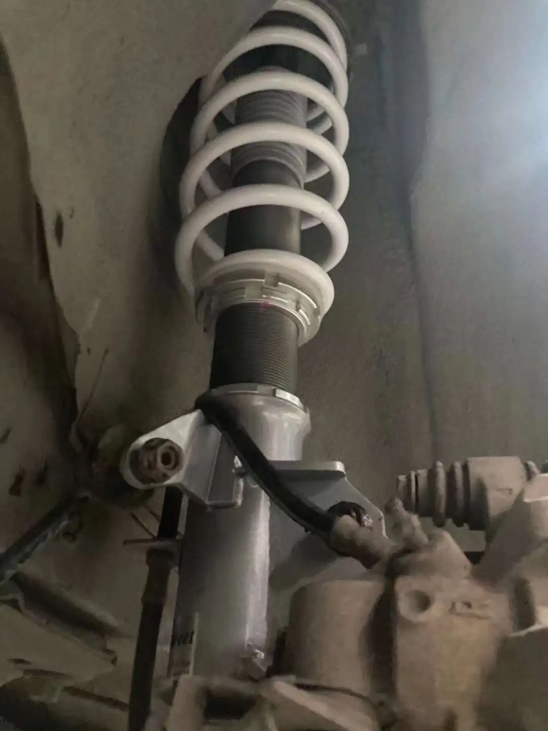Mazda 323 BJ 1998-2003 32 adım ayarlanabilir mono-tüp coilover