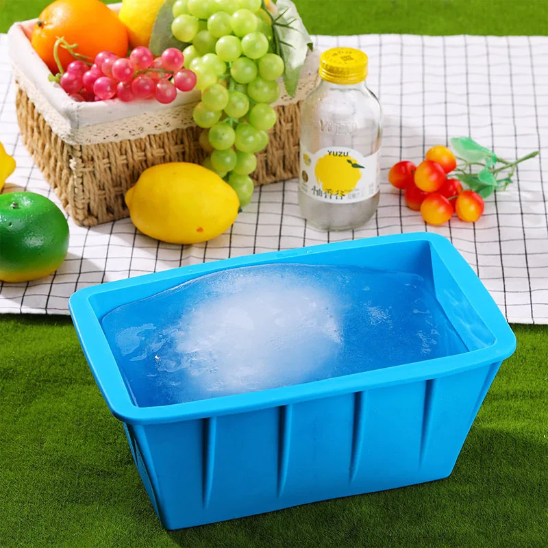 Non Stick Extra Large Ice Block Mold Reusable Steel Reinforced Silicone Molds Big Ice Cube Molds for Ice Bath