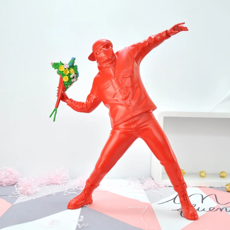 工芸品 BANKSY FLOWER BOMBER (Red ver.) Home Decor Banksy Sculpture Resin Crafts Ornament Featuring