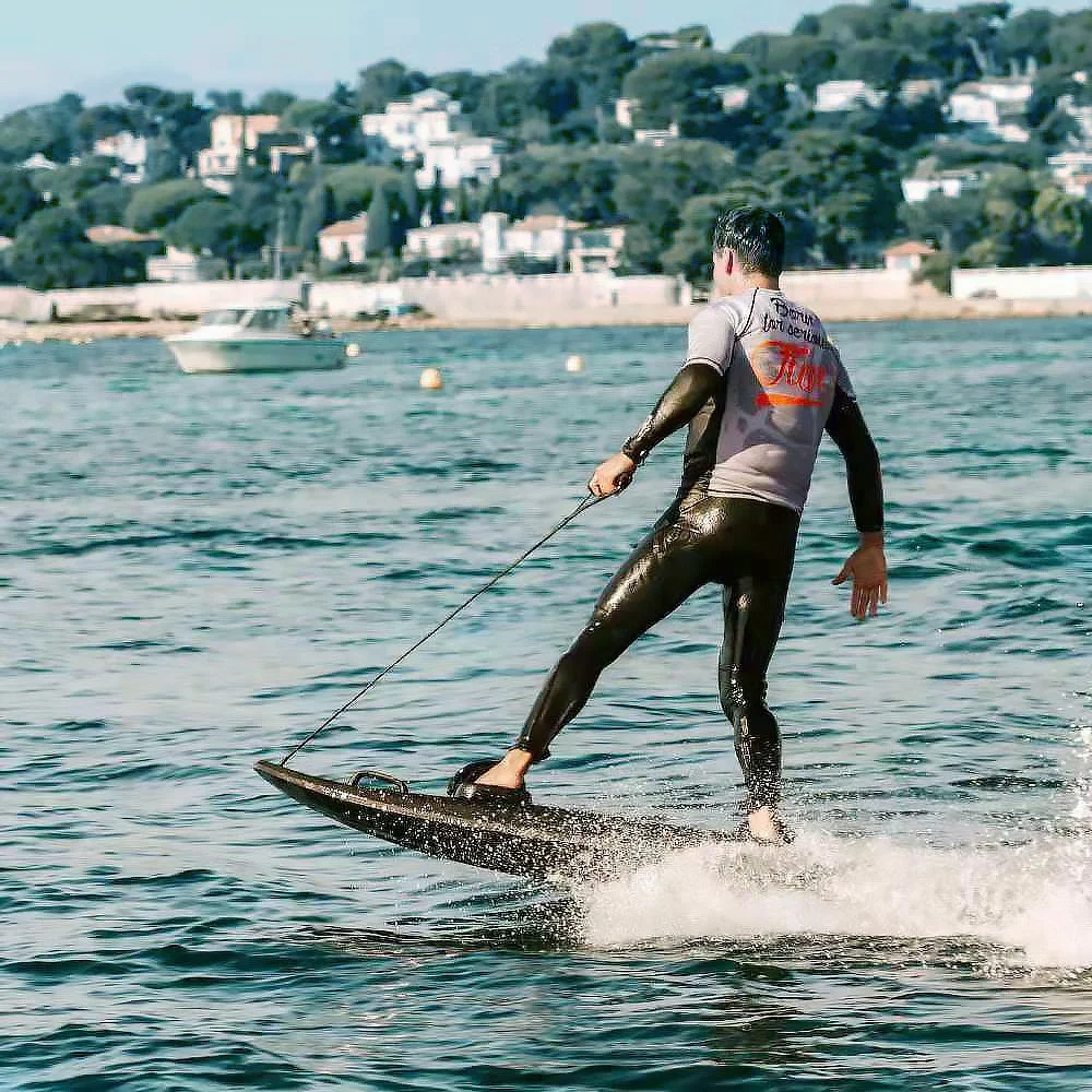 20KW Jet Board Electric Surfboard - High Power & Carbon Fiber