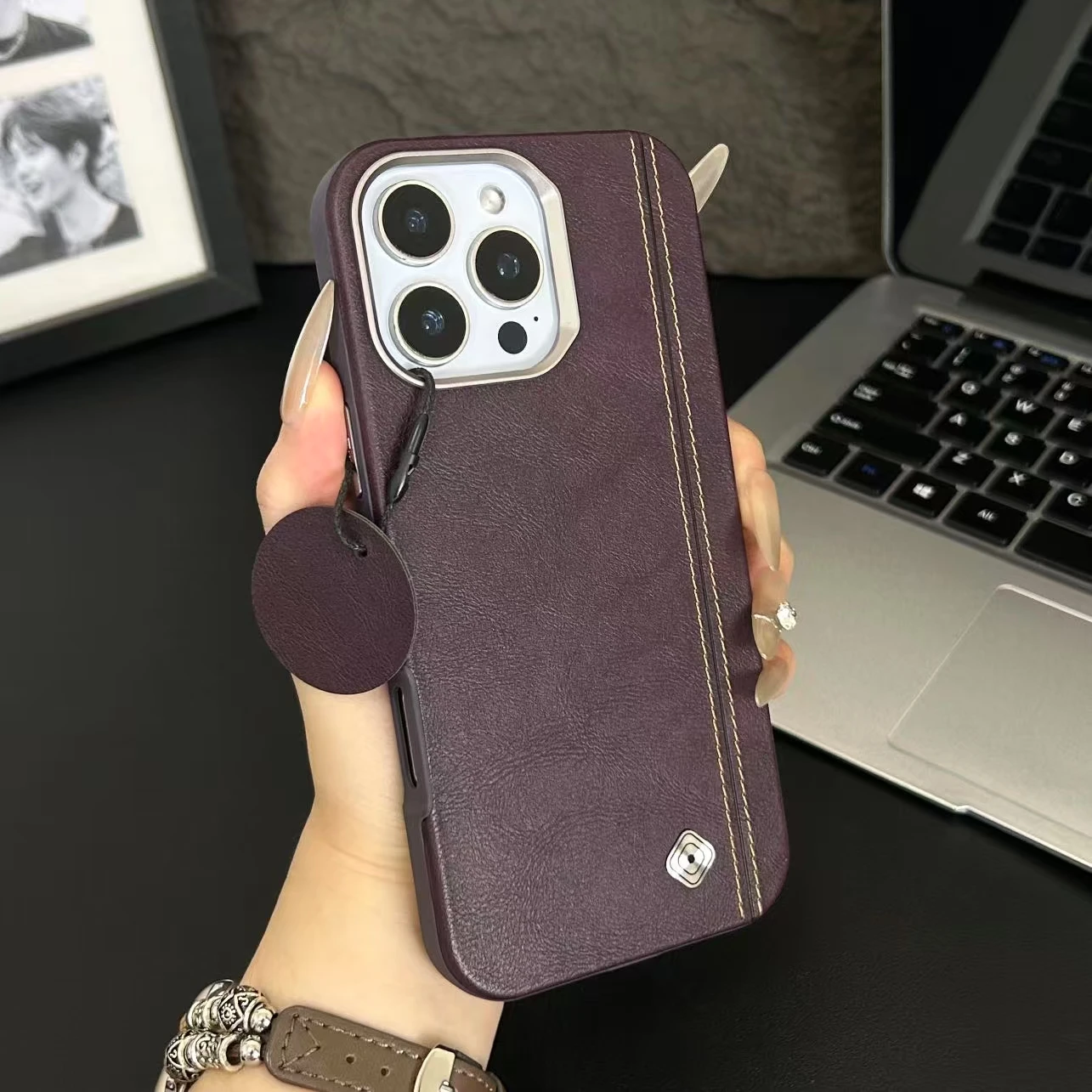 Factory Direct Wholesale Luxury Business Mobile Phone Cases Magnetic Wireless Charging Case for iPhone 17 16 15 14 13 Pro Max
