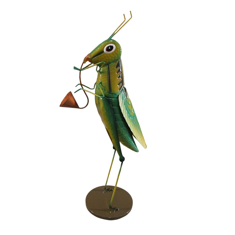 Outside Large Grasshopper Figurine Metal  Art Locust Lawn  Animal Statue for Patio Outdoor