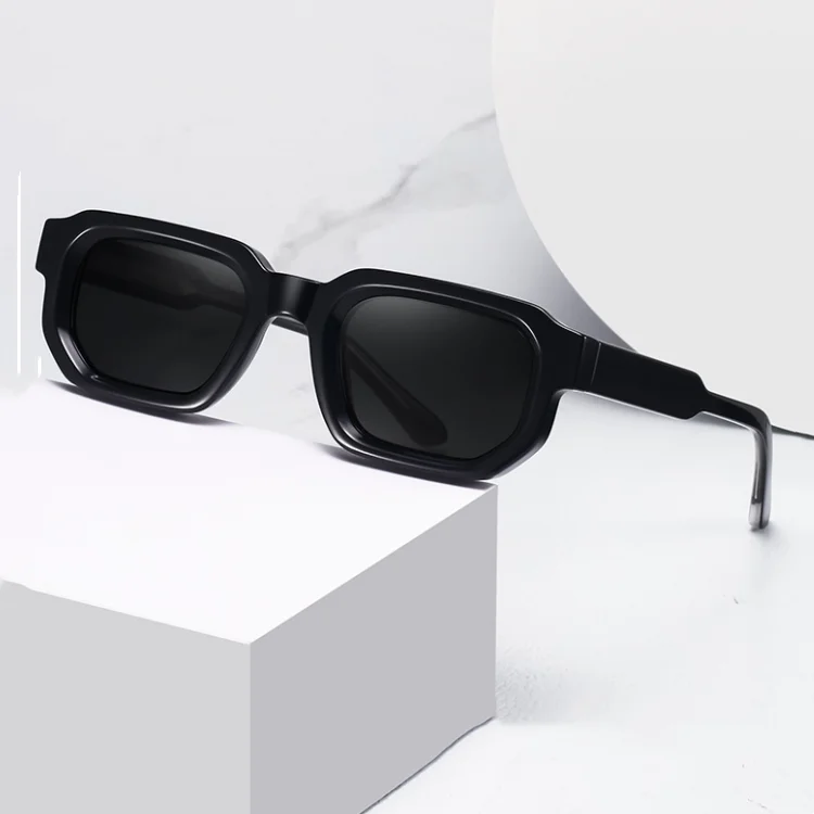 Retro Trendy Brown Rectangle Sunglasses - UV400 Protection  display picture 2
