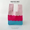 Blocco di colore rosa e blu