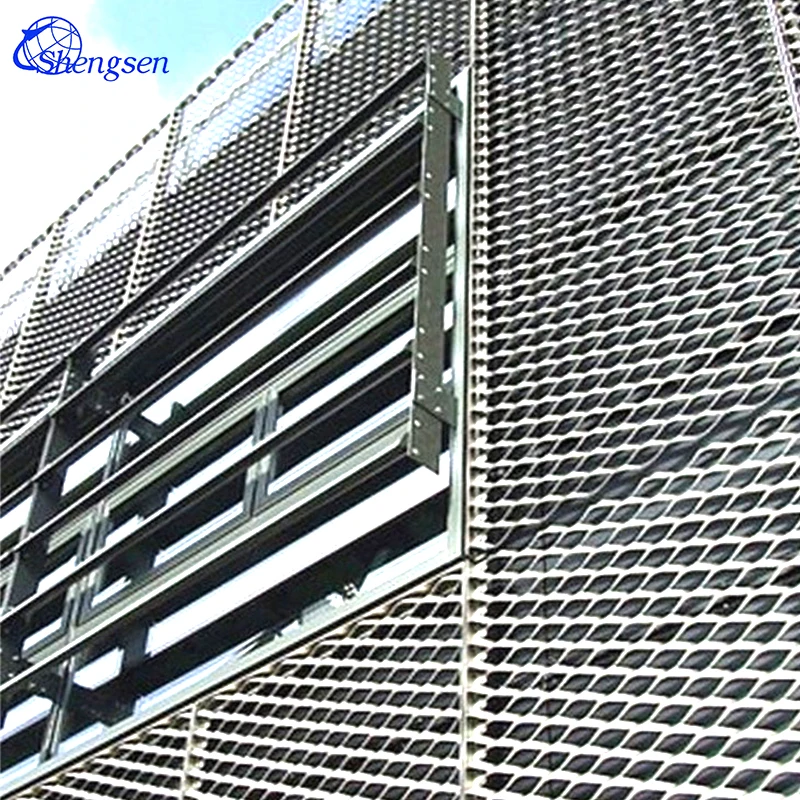 Customized Galvanized Steel Wire Mesh Fencing Dog Kennel Expanded Metal Wire Mesh with Cutting and Welding Processing Services