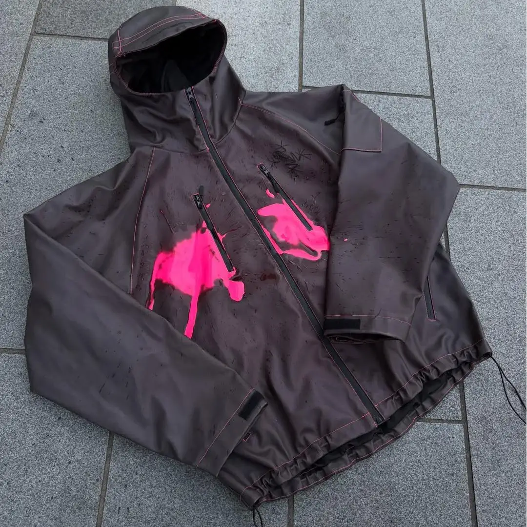 Tilpasset herrehoodie i 100 % bomuld med retro street-style – med broderi/tilpasset lynlåsdesign samt andre tilvalgsmuligheder