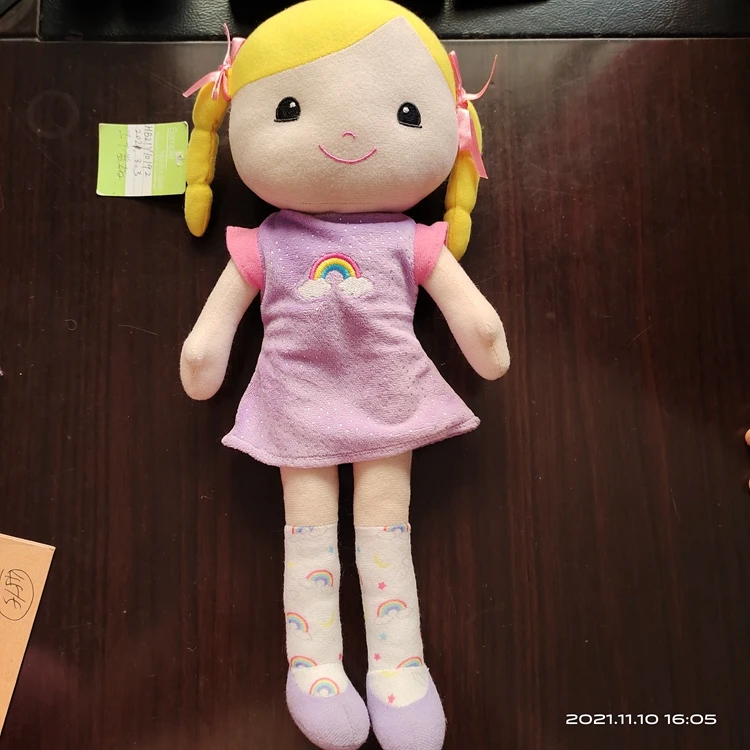 OEM Shape Customization Logo Handmade Soft Smiling Stuffed American Dolls for Girls Kids Plush Baby Stuffed Toys