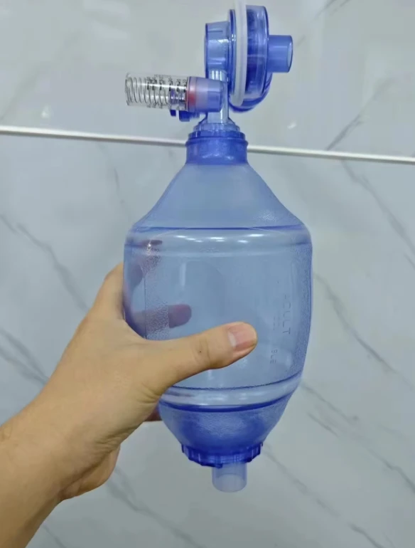 Chenwei Manual PVC Respirator First-Aid Training Ambu Bag Resuscitator Made of Durable Plastic