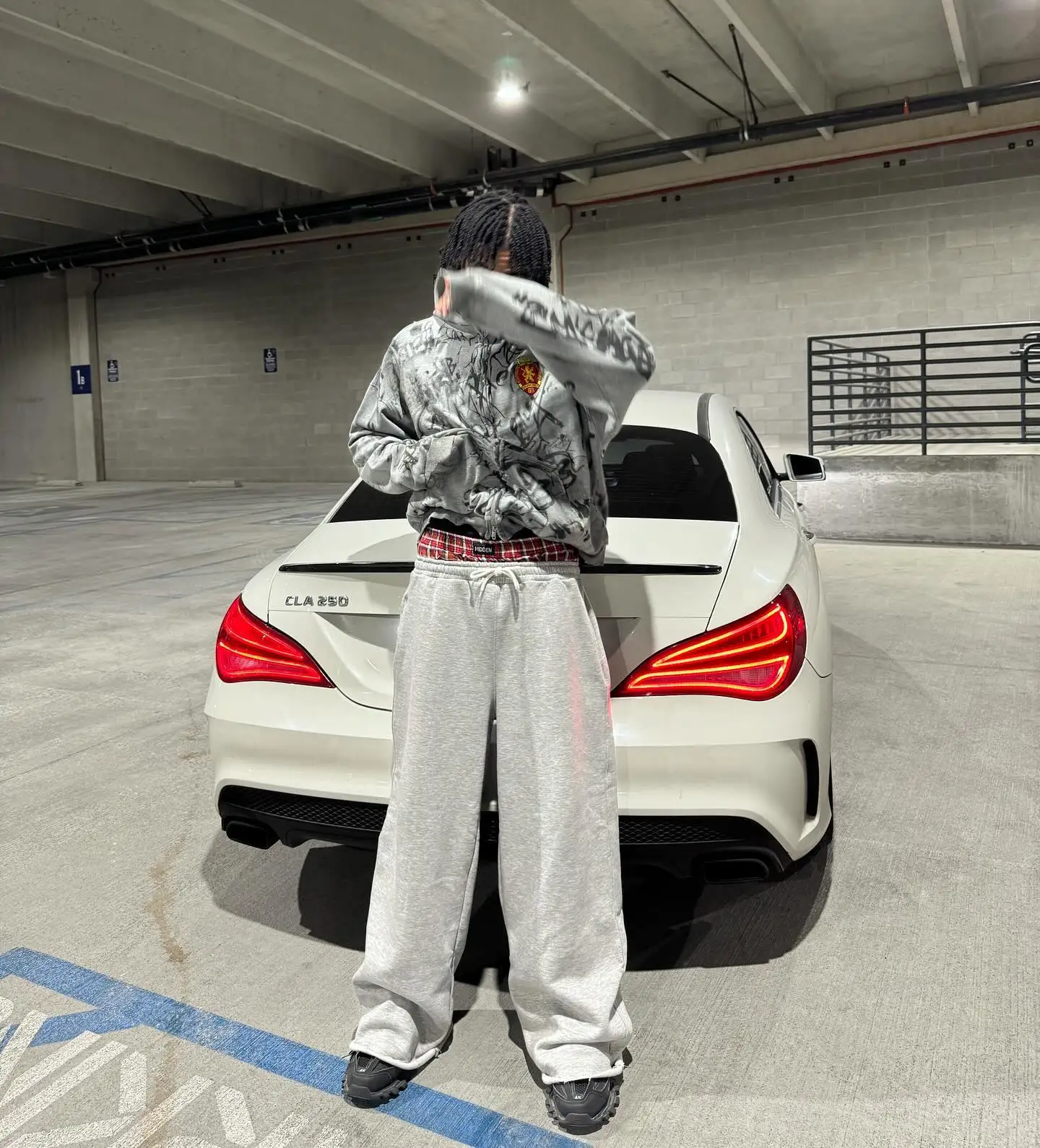 Custom Oversized Open Bottom Wide Straight Leg Boxer Baggy Double Waist Trackpants Track Jogger Sweat Pant Flared Sweatpants Men gallery 2