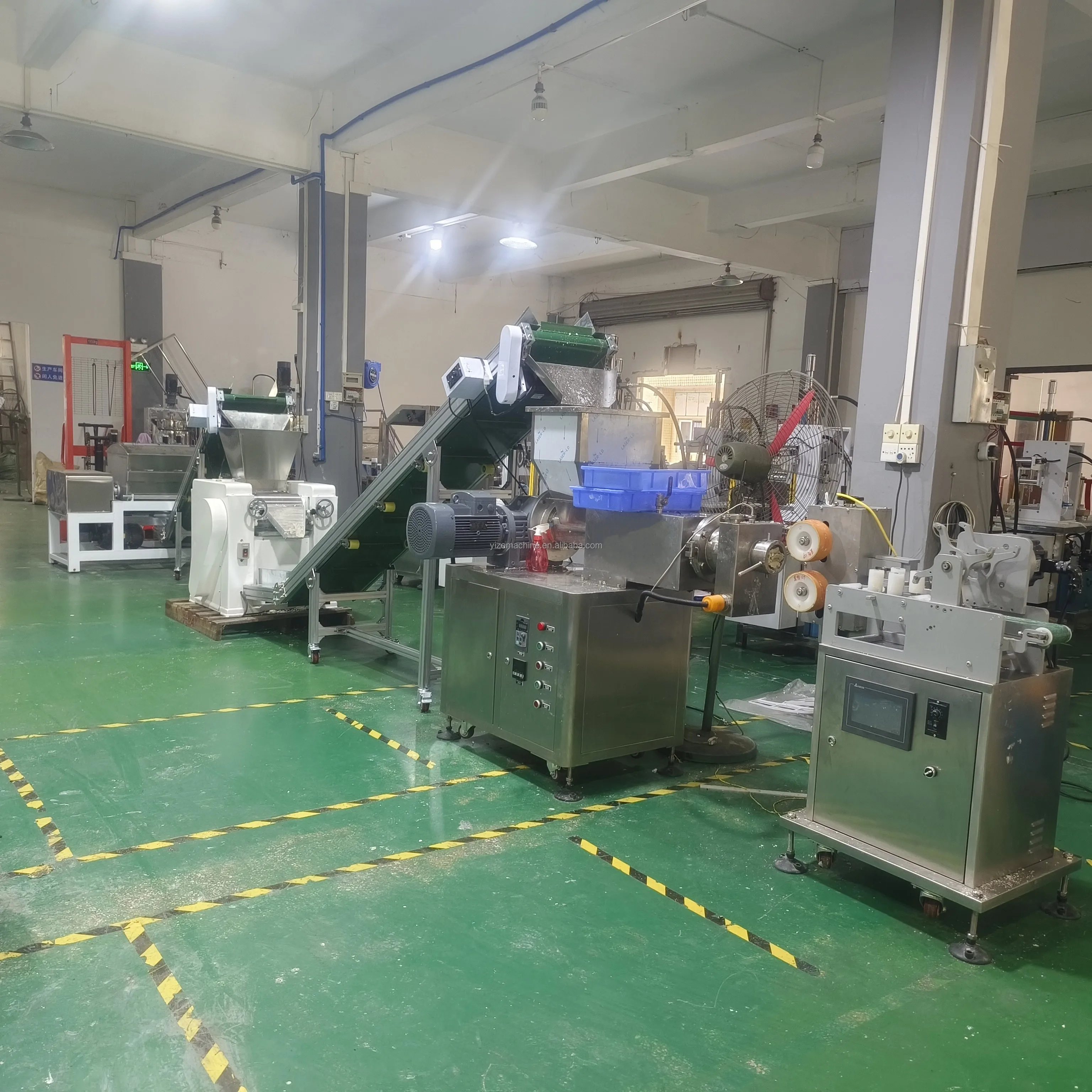 Small Scale Soap Production Line Soap Grinder Cutter Full Automatic