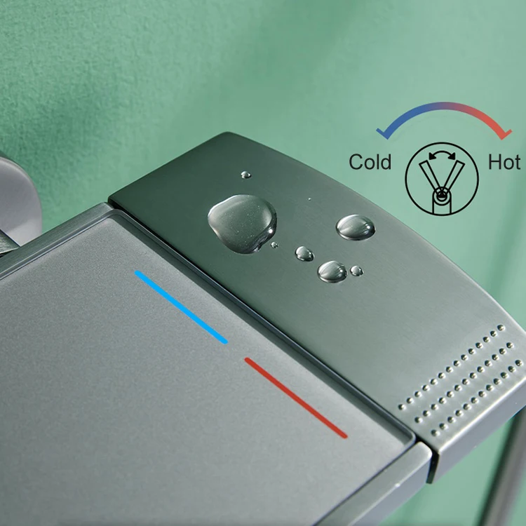 Baño frío y caliente Grifos para baño y ducha expuestos Juegos de ducha