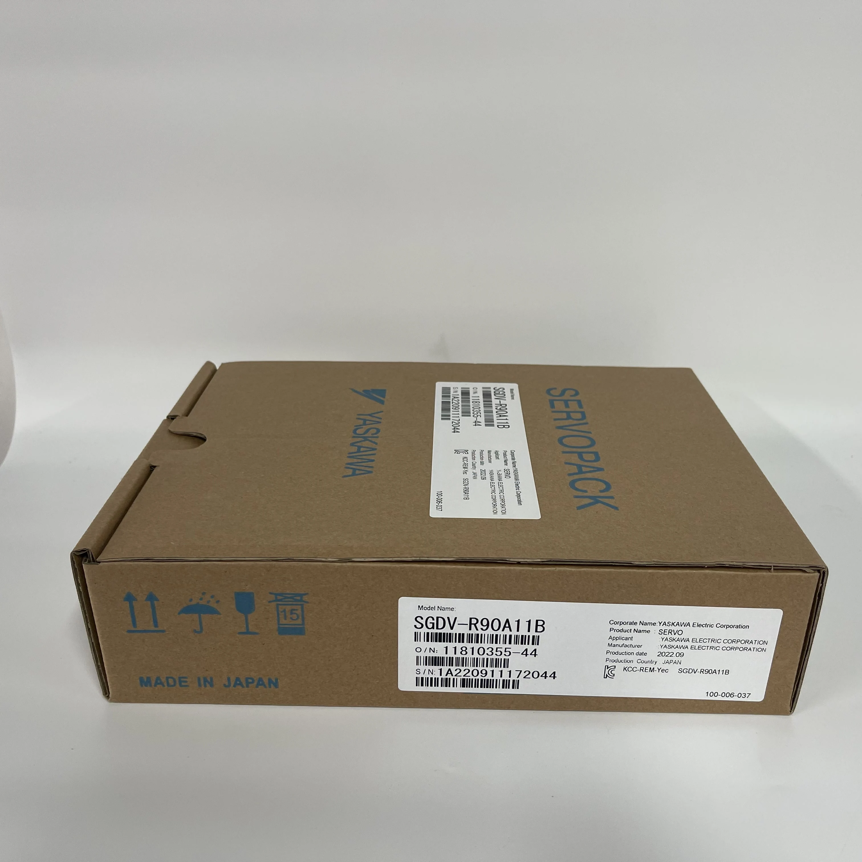 YASKAWA Servopack Servo Drive SGDV-R90A11B YASKAWA Servopack Servo Drive SGDV-R90A11B