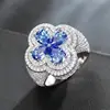 Azul