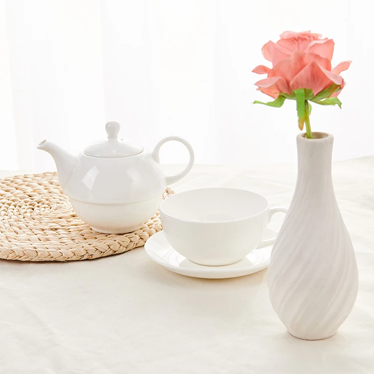 Custom Ceramic Tea for One Set Porcelain Teapot with Cup and Saucer Single Used Stackable Pot
