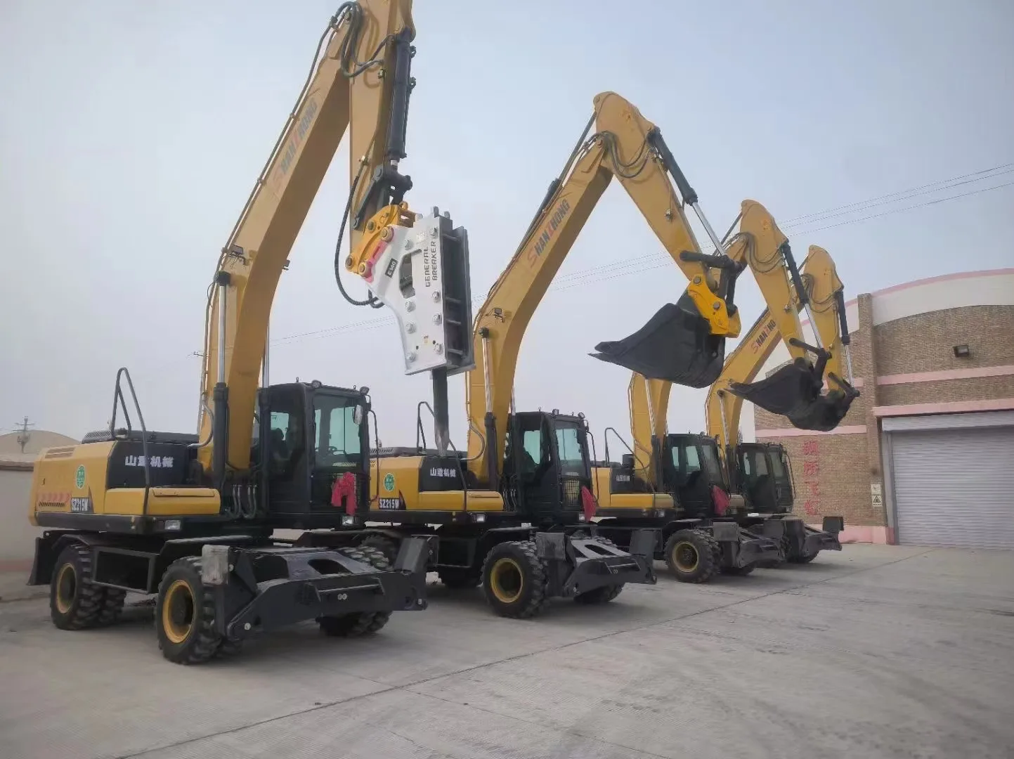 21ton wheel excavator 1.jpg