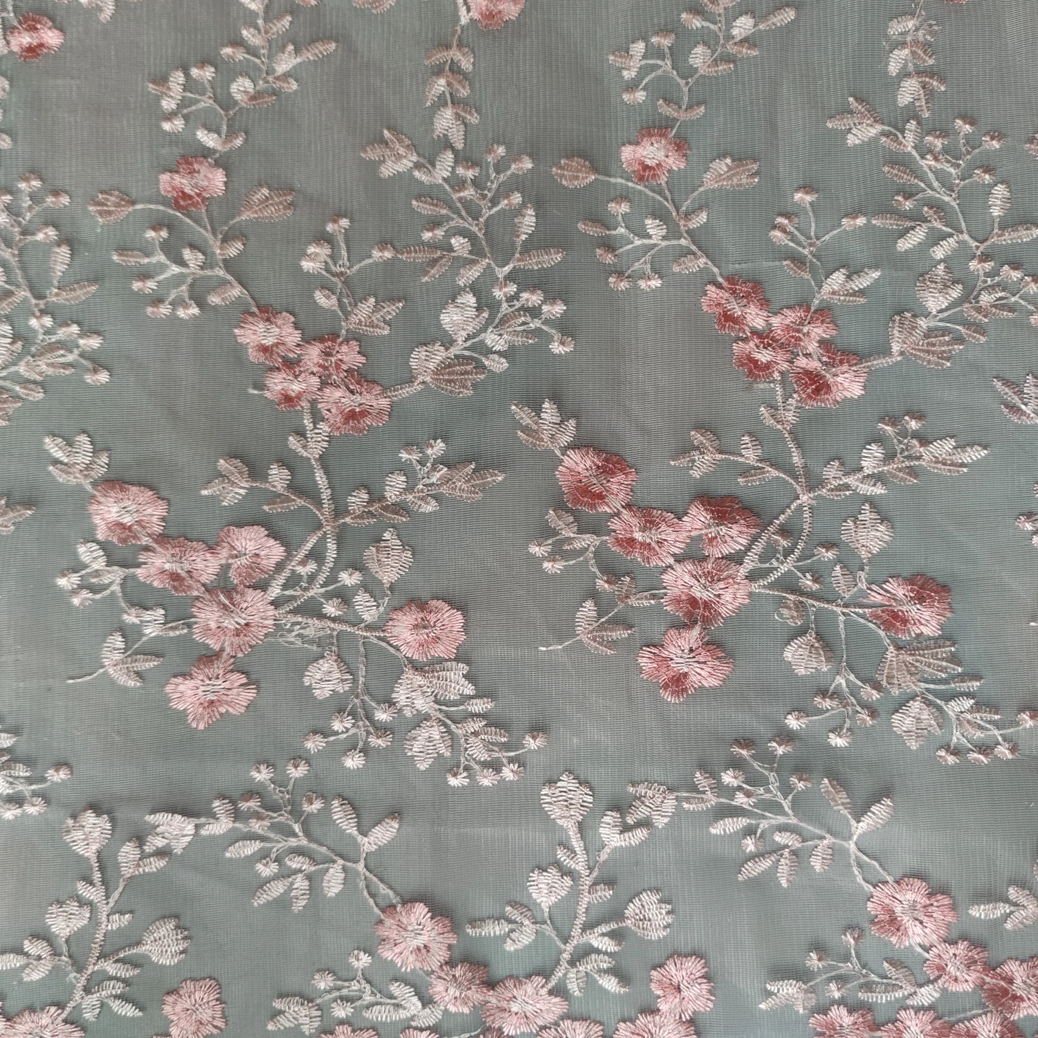 10 Color Options Flower Embroidered Polyester Lace Fabric With Scalloped Edge