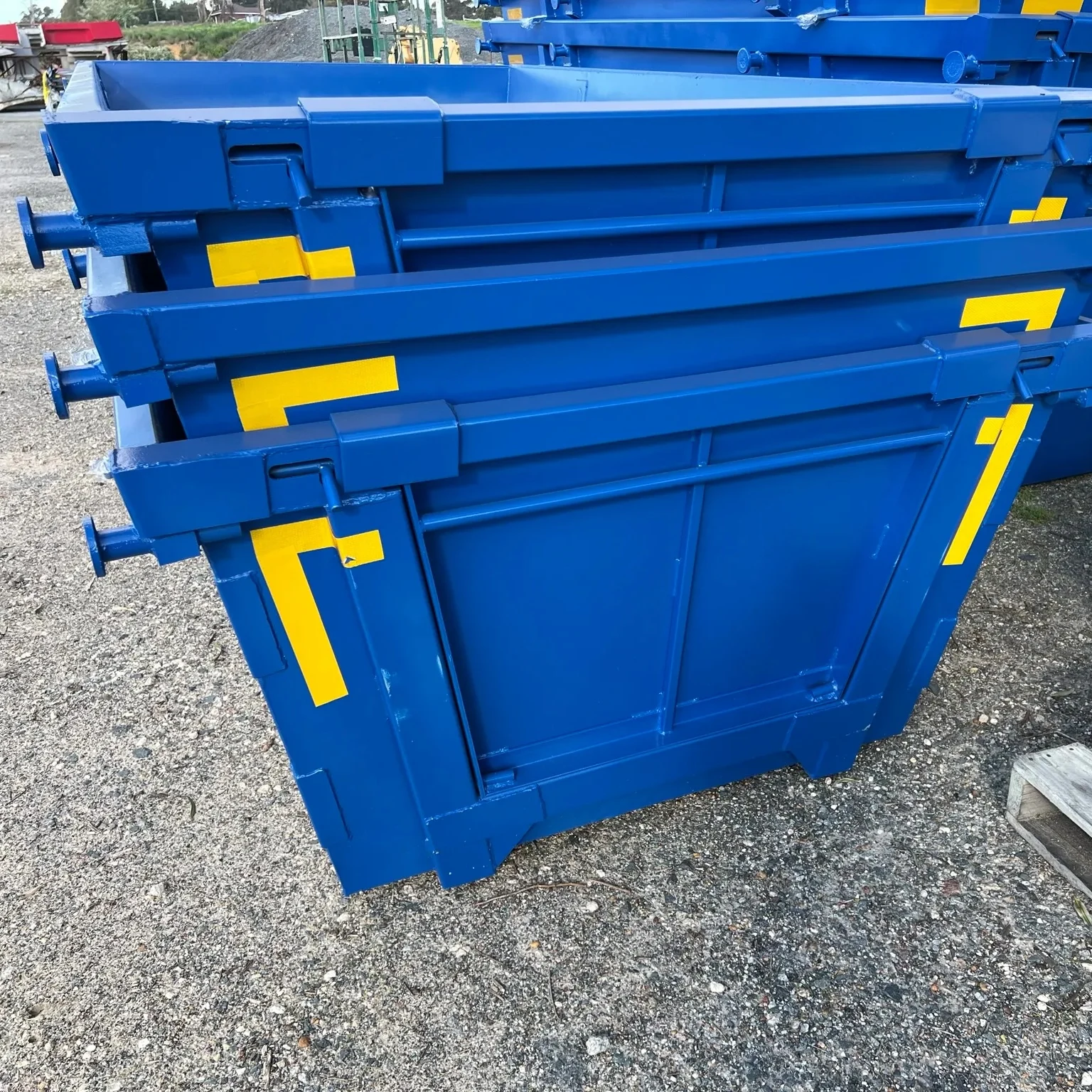 Large Steel Skip Bin Heavy Duty Skip Bins Recycling Bin Mobile Skip Bin ...