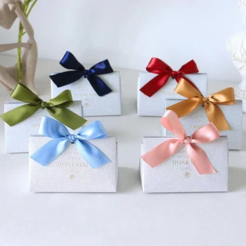 Cheap Personalized China Wholesale Packaging Candy Paper Box Triangle Wedding Candy Gift Favour Box