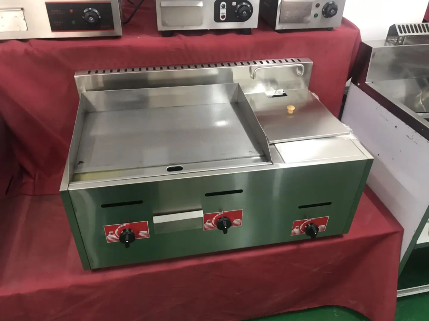 Factory Price Gas Griddle Grill Commercial Stainless Steel Burger Griddle Gas supplier