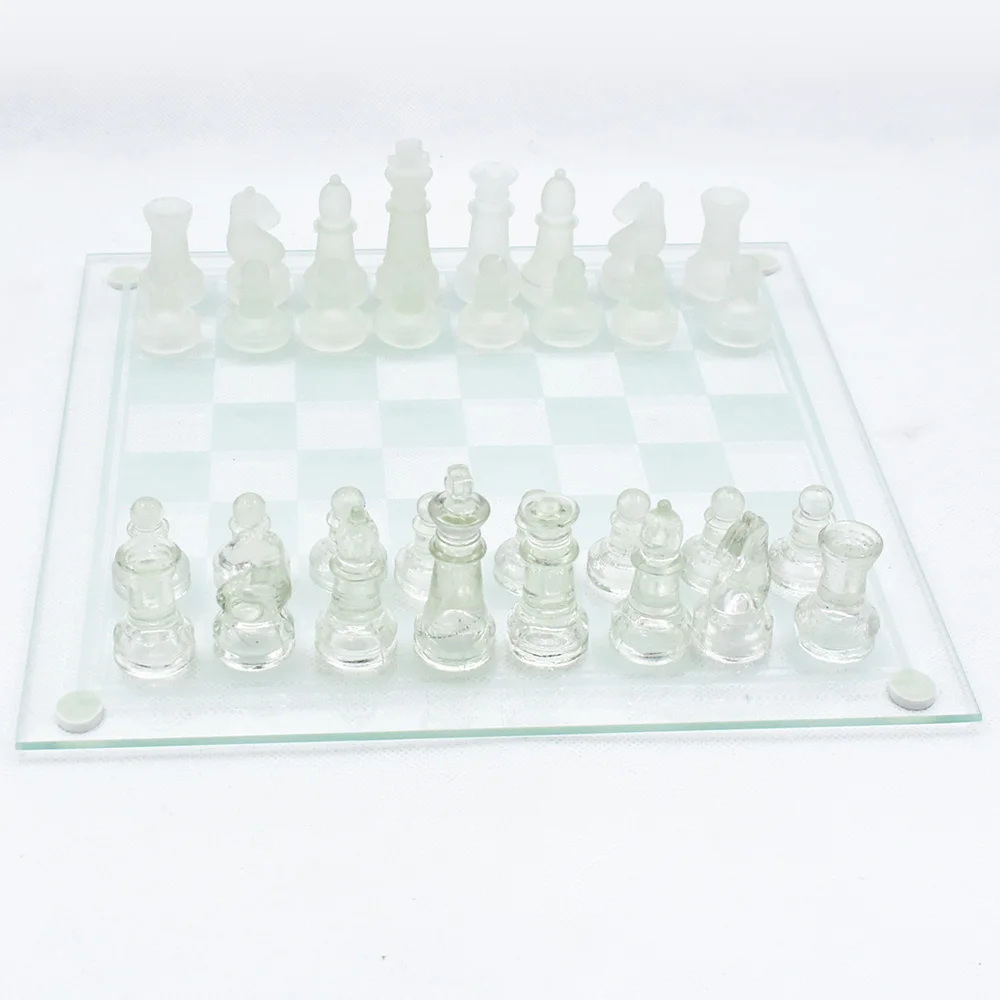Cheap Price Small Handmade Chess Set Glass Drinking Game Chess