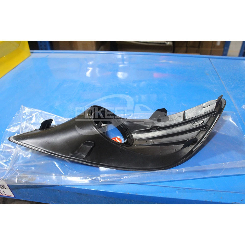 Classic Frame for Light Left DM59R19953AF LQ-FKS-185BL 3 Door Fog Ligh... — 2