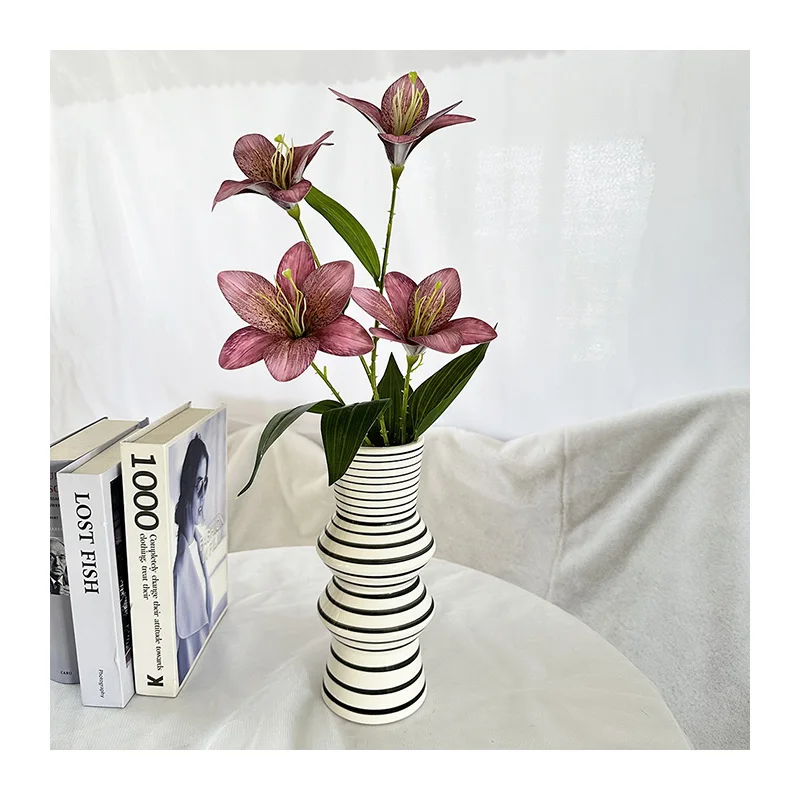 Hoe om ware teen vals pampasgras te onderskei