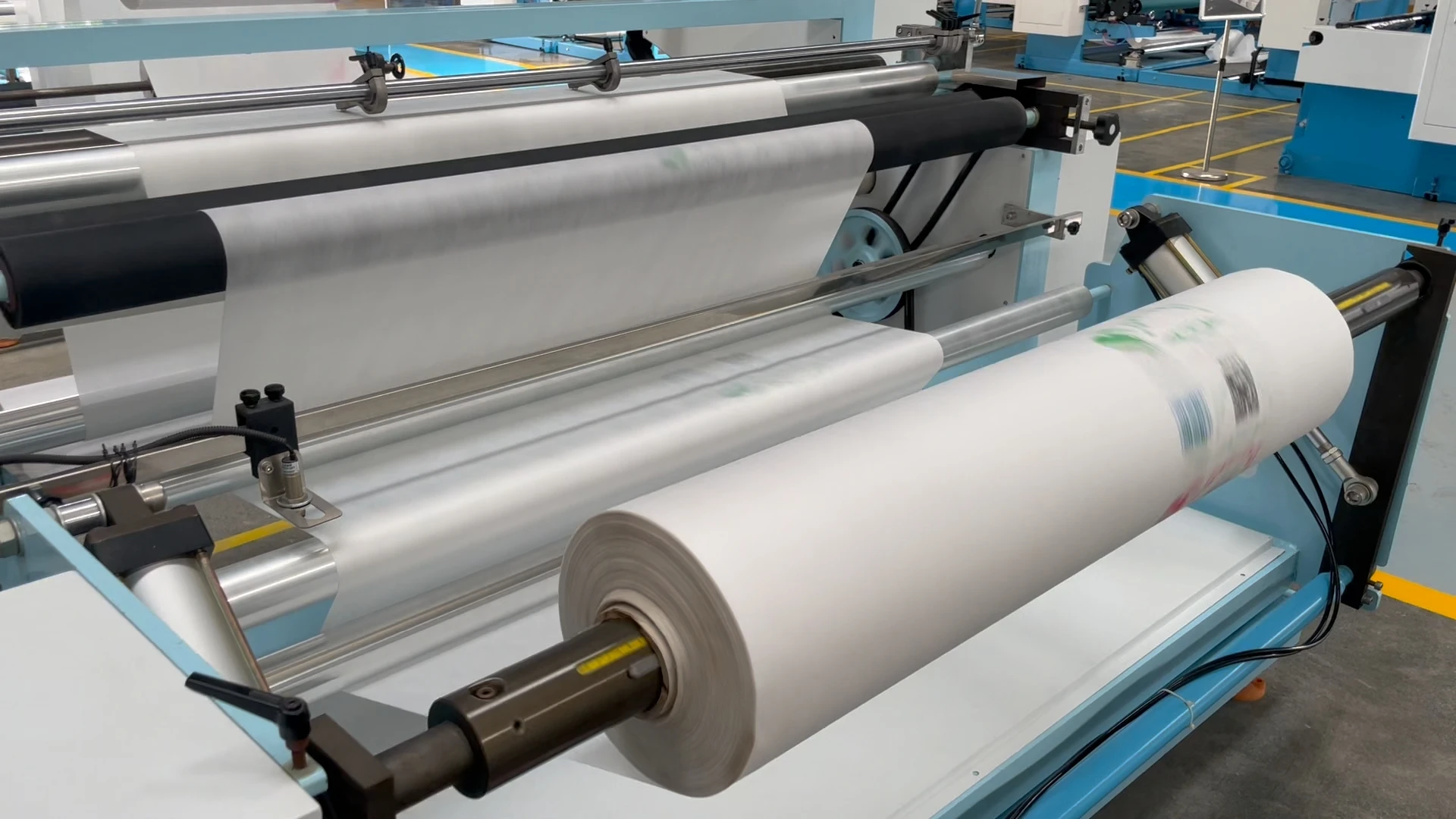 ZXC-A1700 Automatic Vertical Small Fabric Roll Slitting Machine for Non-Woven