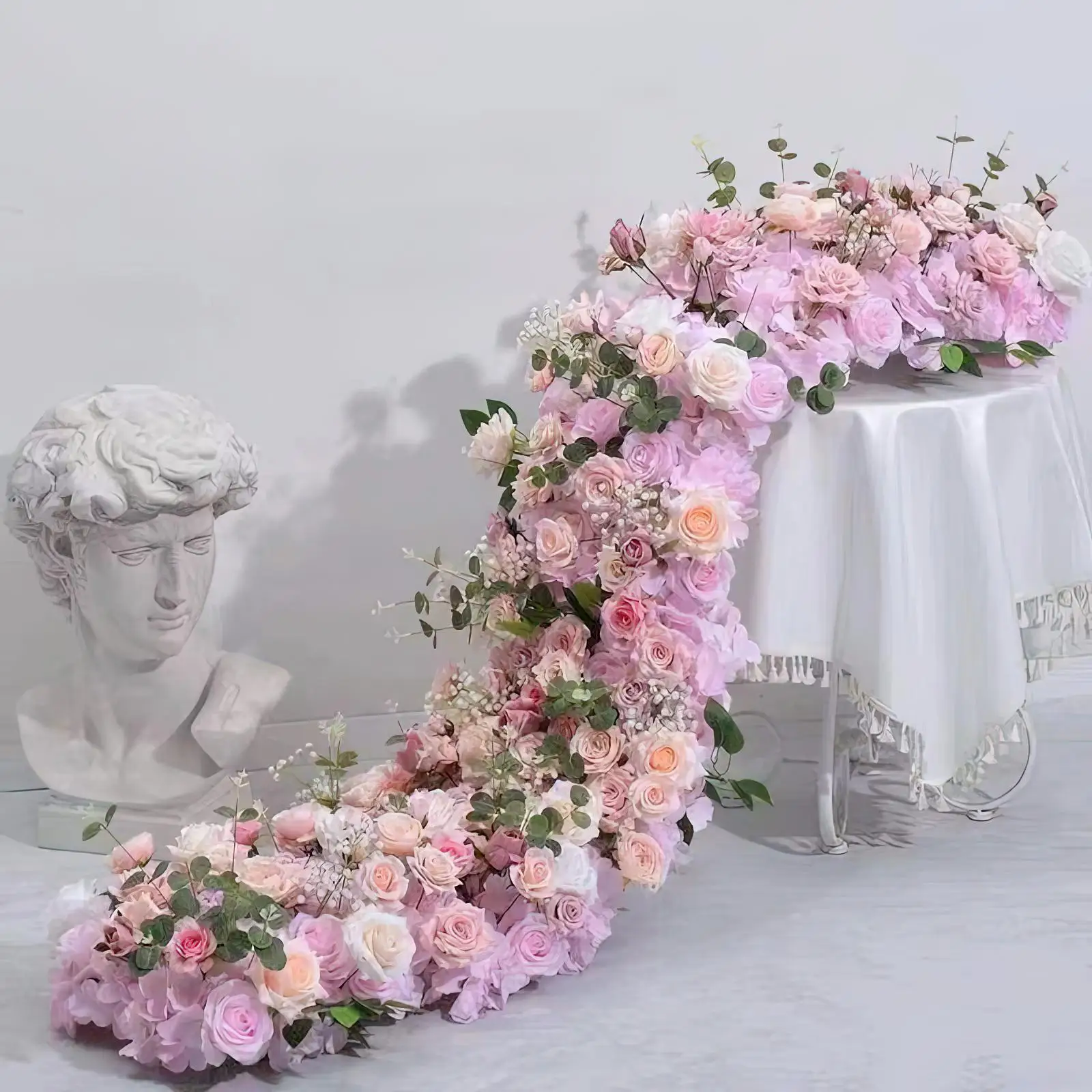Spring Planting Artificial Flower Wedding Decoration Christmas Graduation Table Runner Guide Background for Wedding Occasions