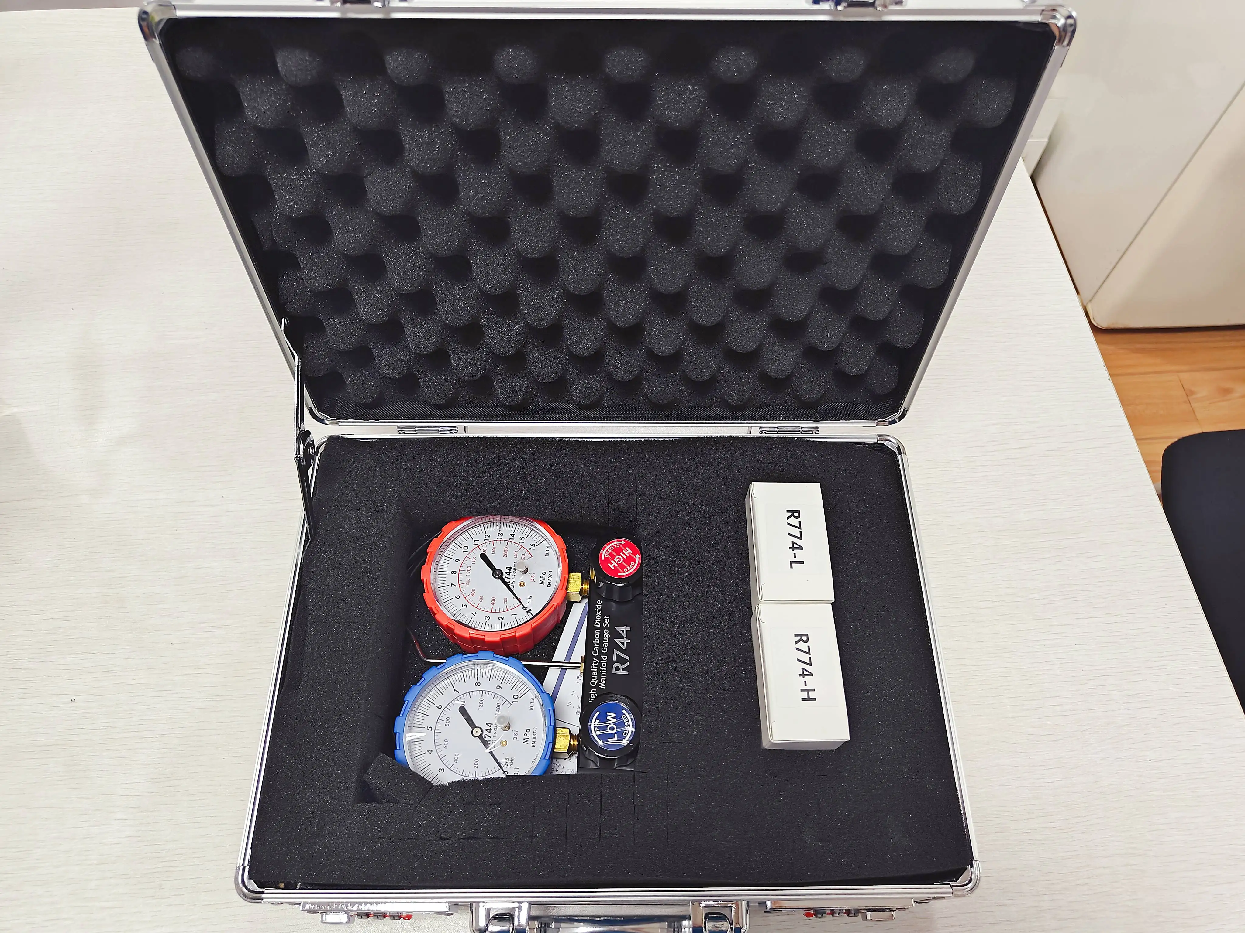 CO2マニホールドゲージセット R744用 150cmホース付き 空調部品