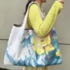 ดอกโบตั๋นขนาดใหญ่ที่อบอุ่น